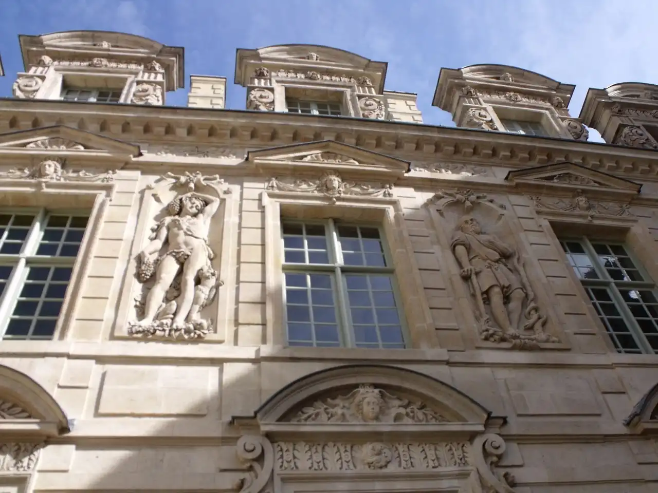 Hôtel de Sully