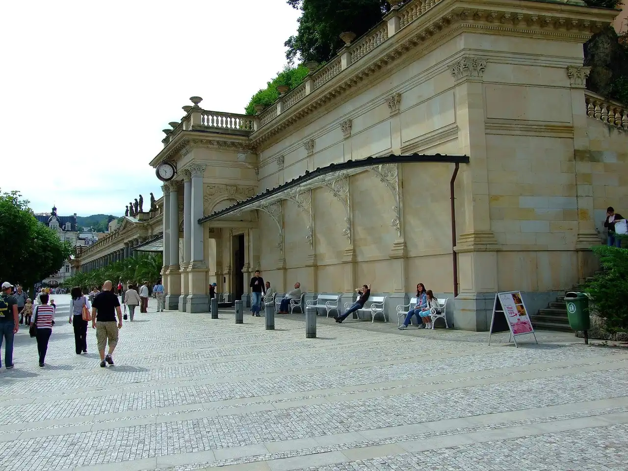 Mill Colonnade