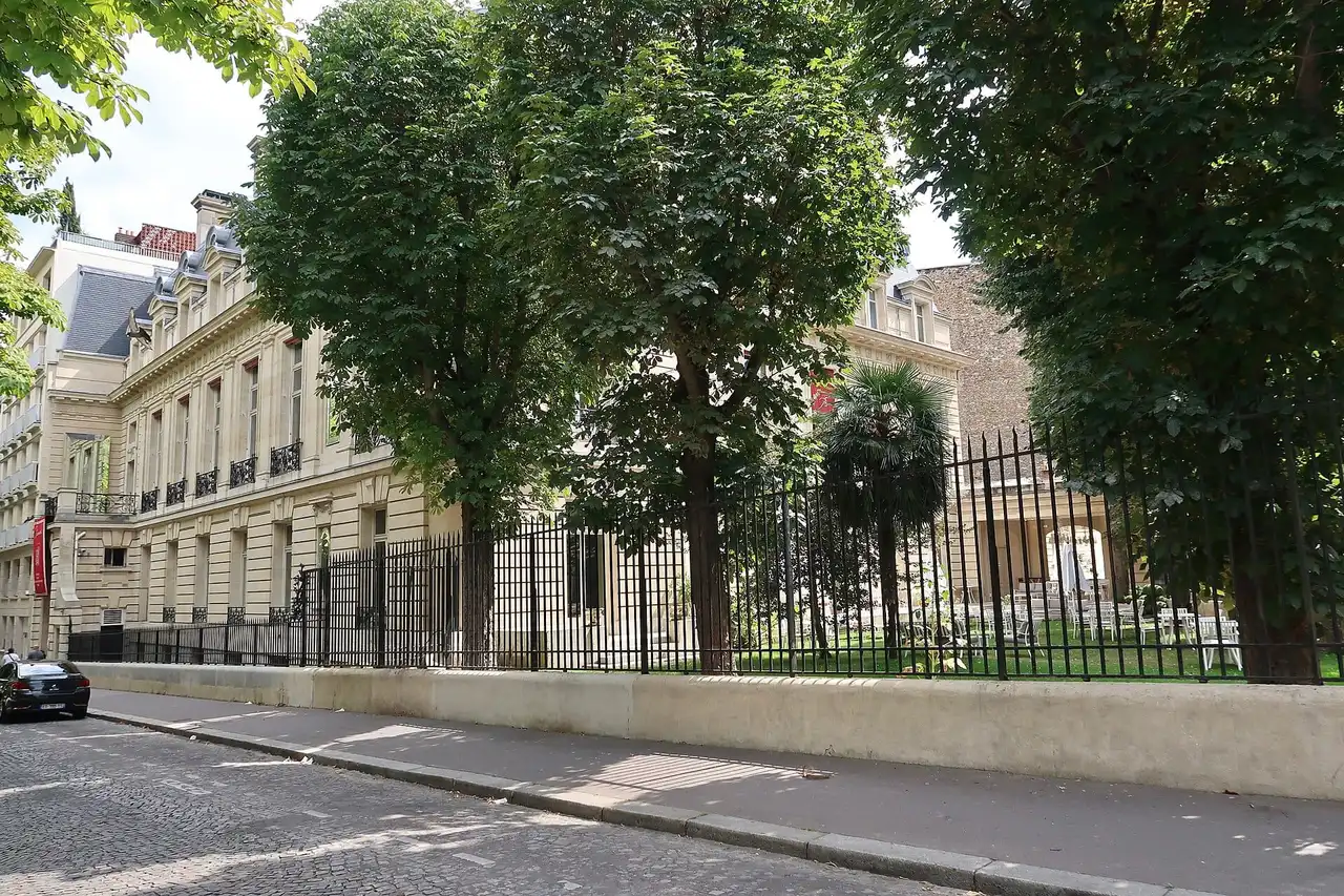 Place des États-Unis, l'hôtel particulier de Wombosi (Maison Baccarat)