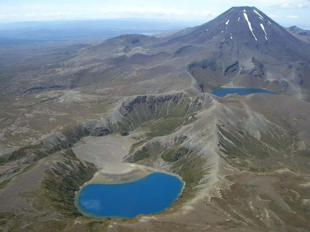 諾魯霍伊山
